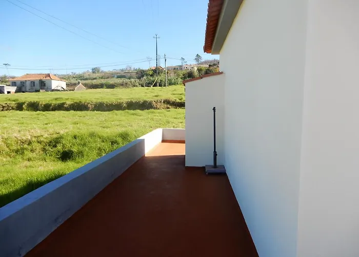 Jasmine Guest * Ponta do Pargo